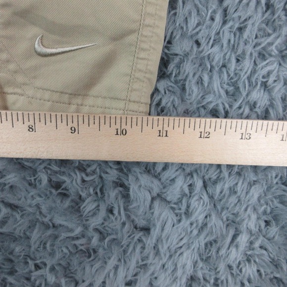 Nike Golf Cargo Shorts Mens 32 Tan Dri-Fit Performance Casual Pockets 32x9* - Picture 7 of 15